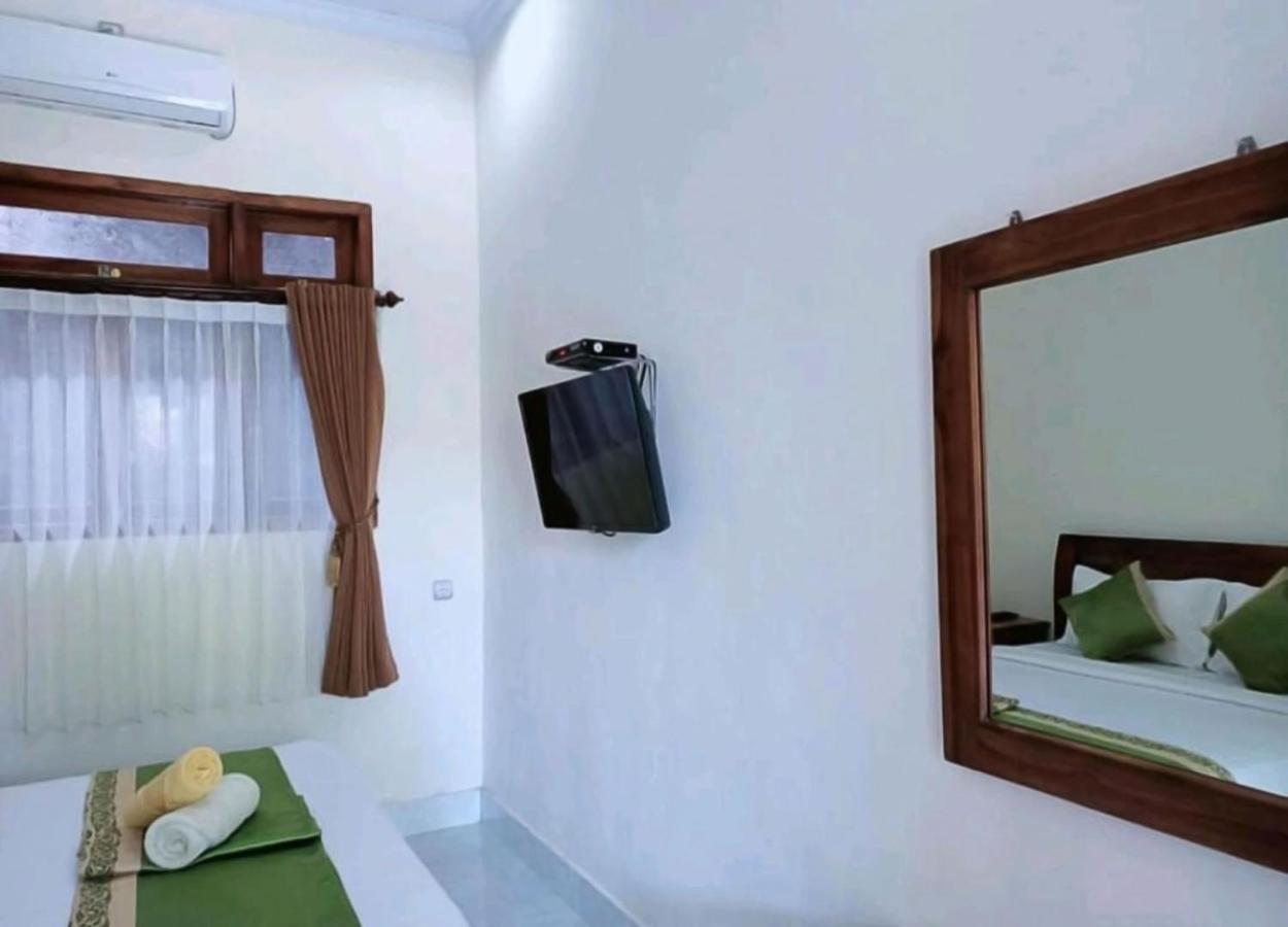 Green Palace Homestay Batununggul Dış mekan fotoğraf