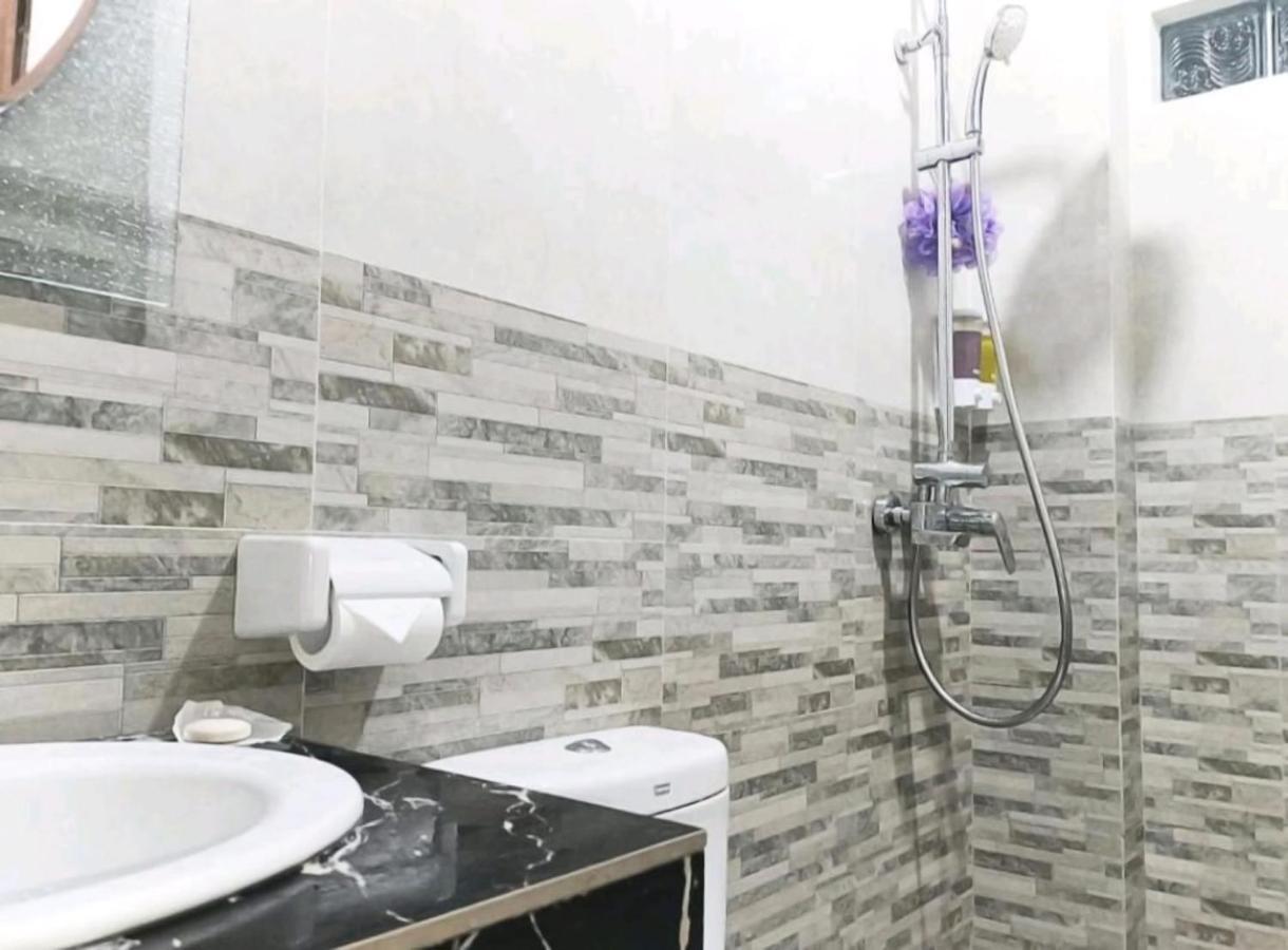 Green Palace Homestay Batununggul Dış mekan fotoğraf