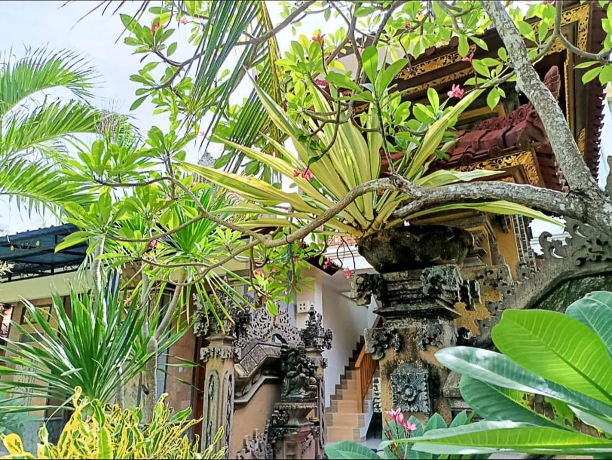 Green Palace Homestay Batununggul Dış mekan fotoğraf