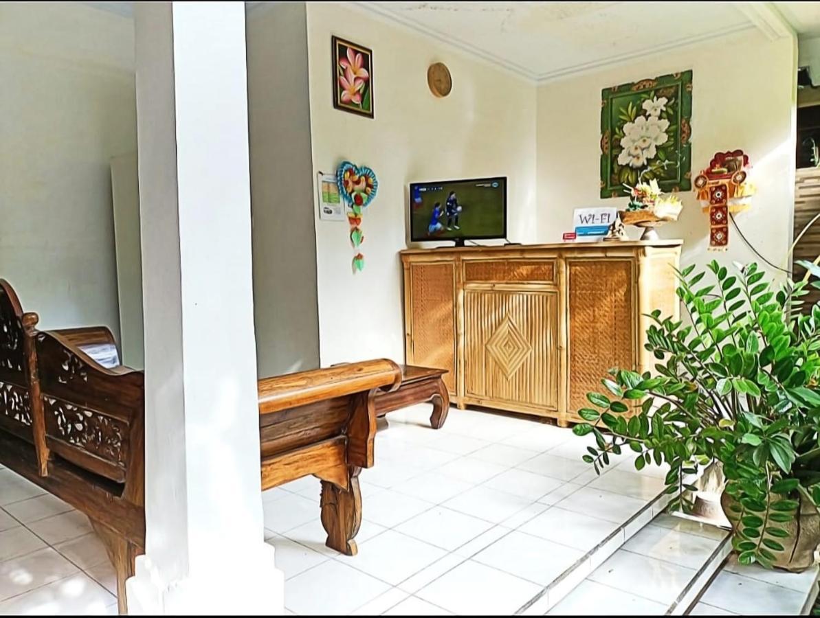 Green Palace Homestay Batununggul Dış mekan fotoğraf