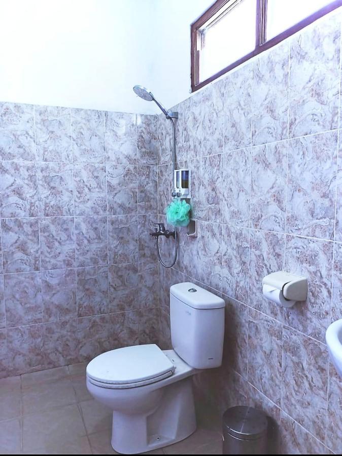 Green Palace Homestay Batununggul Dış mekan fotoğraf