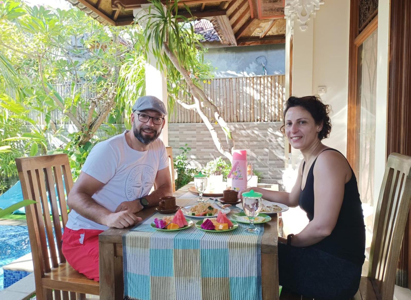 Green Palace Homestay Batununggul Dış mekan fotoğraf