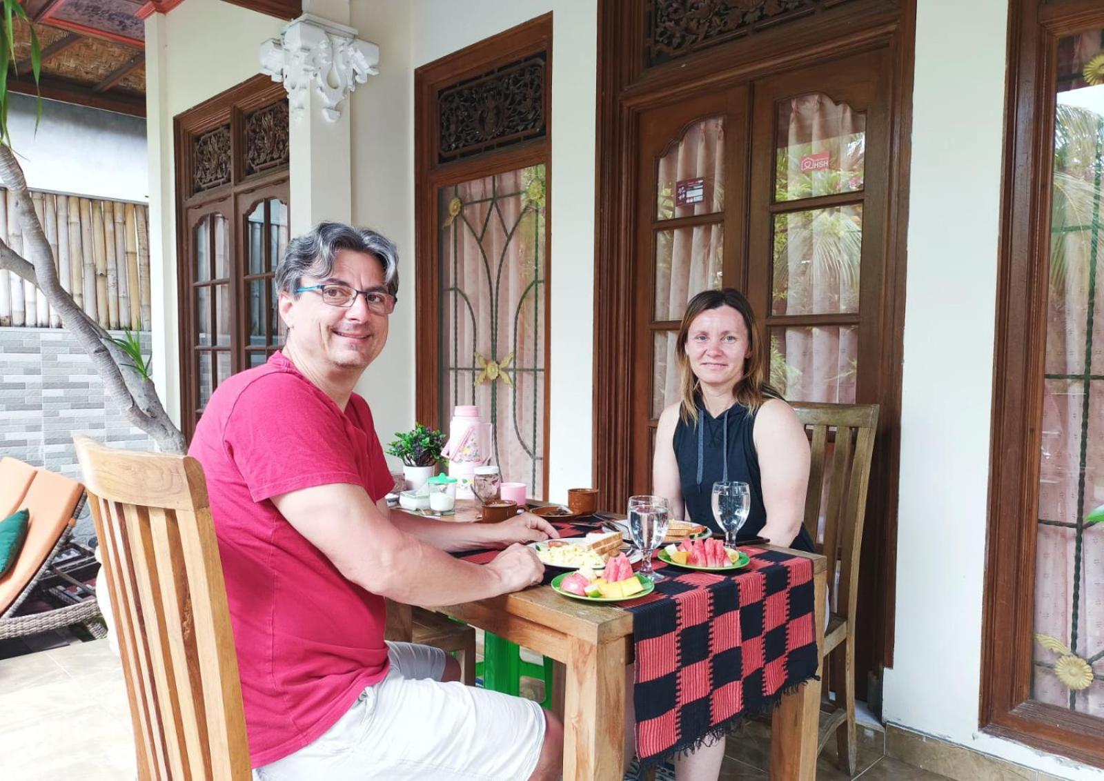 Green Palace Homestay Batununggul Dış mekan fotoğraf