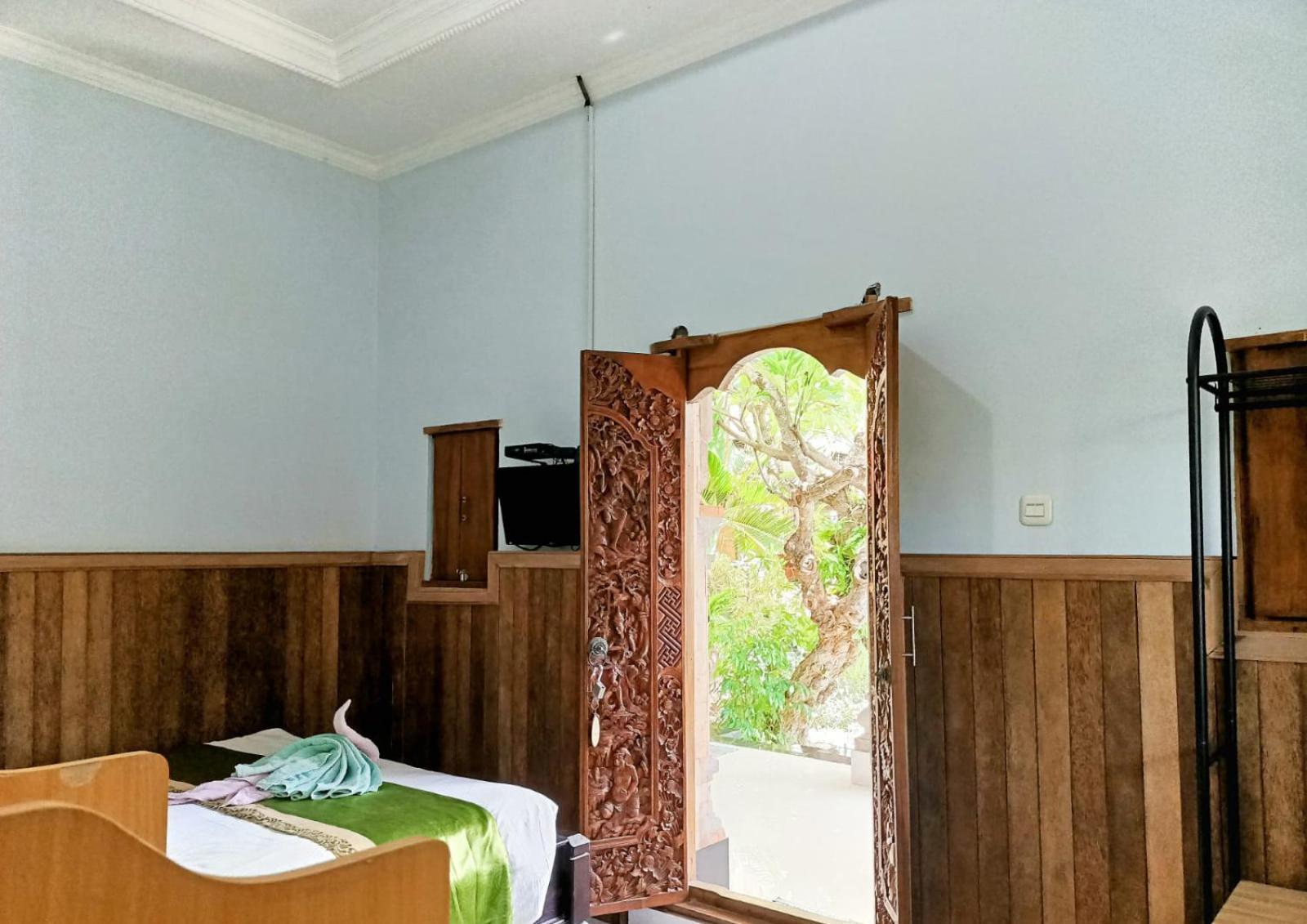 Green Palace Homestay Batununggul Dış mekan fotoğraf