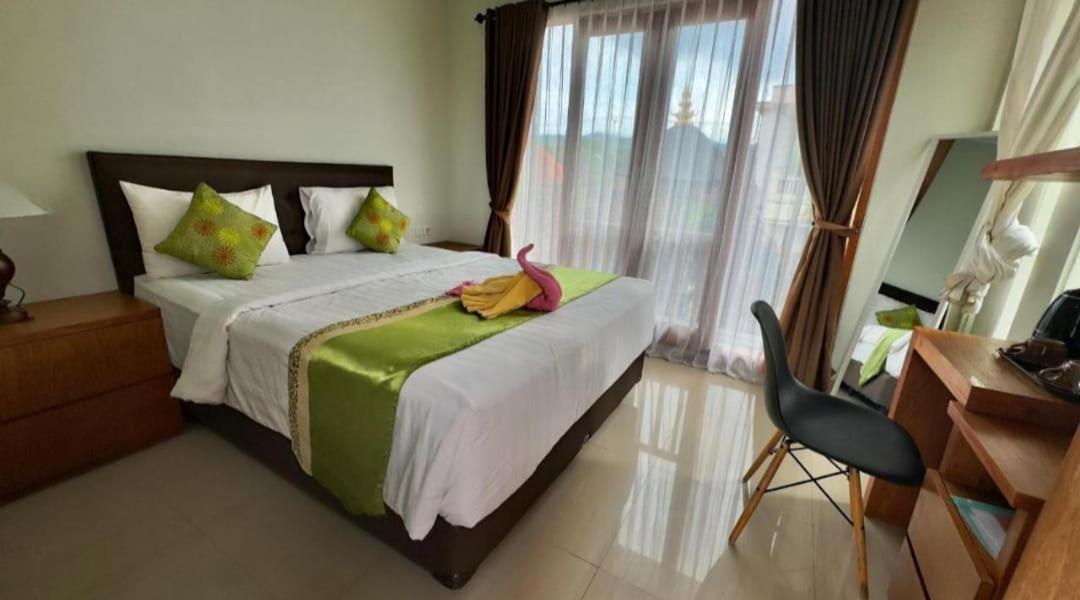 Green Palace Homestay Batununggul Dış mekan fotoğraf