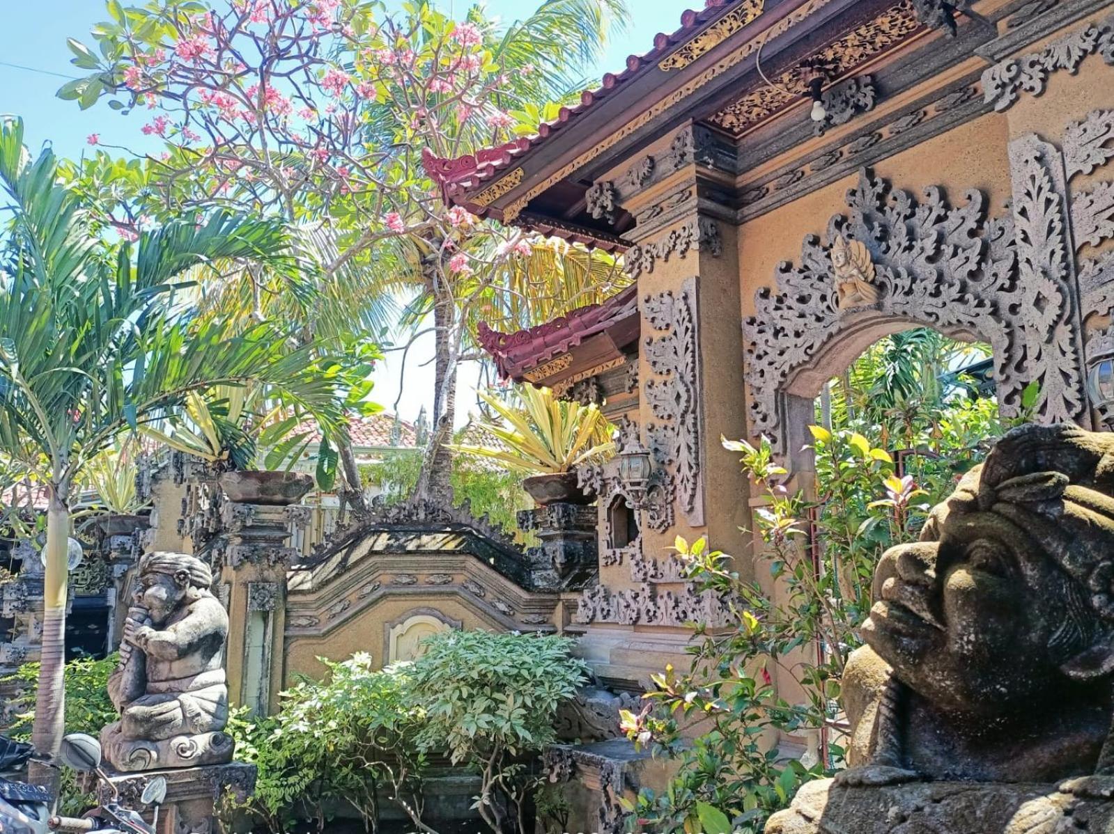 Green Palace Homestay Batununggul Dış mekan fotoğraf