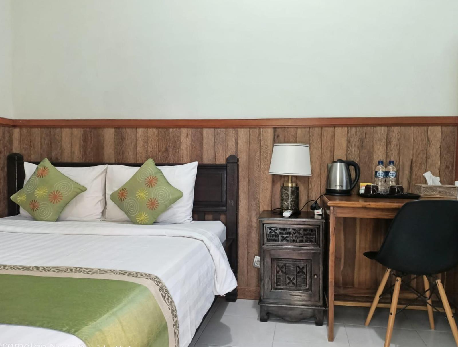 Green Palace Homestay Batununggul Dış mekan fotoğraf